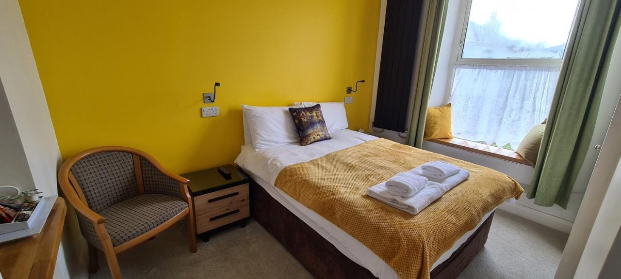 The Torland - Paignton Seafront - Free Parking, All Rooms En-Suite ภายนอก รูปภาพ